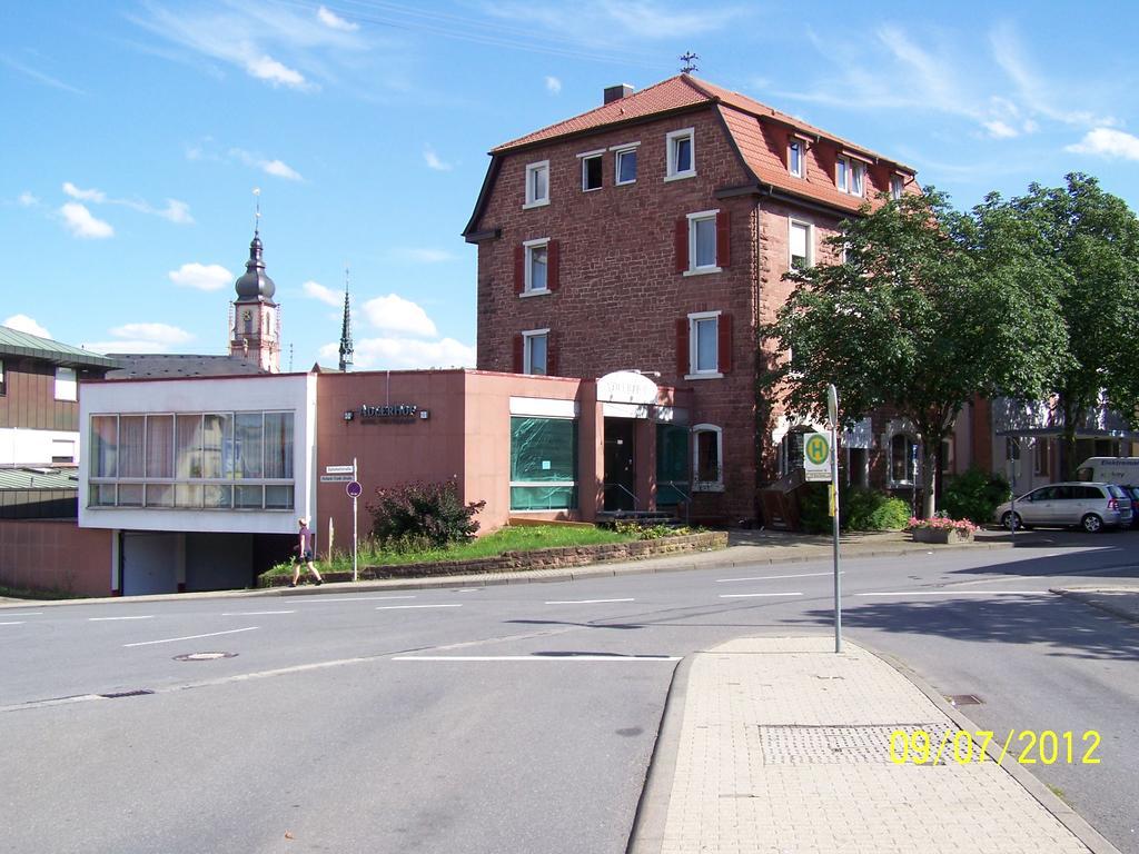 Hotel Adlerhof Tauberbischofsheim Exterior photo